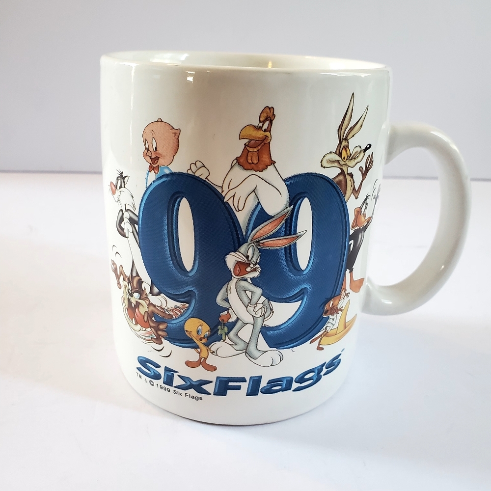 Vintage 1999 Six Flags x Looney Tunes Toons Giant Coffee Mug Cup For Collectors